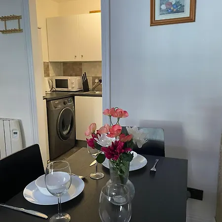 Superb 2-bed Near Spire 더블린
