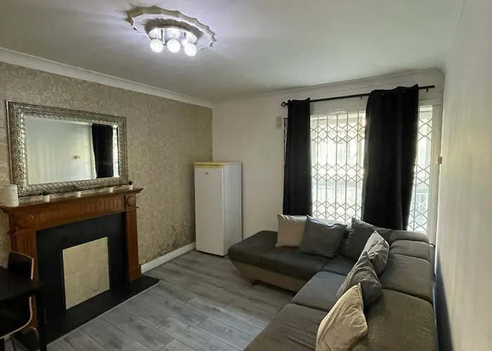 아파트 Superb 2-bed Near Spire