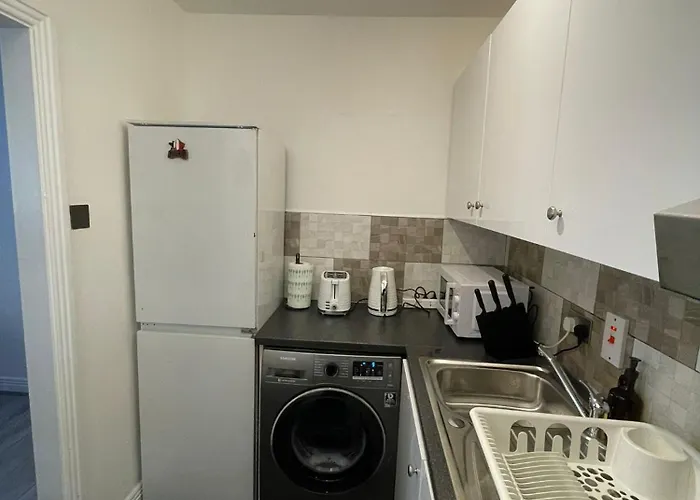 아파트 Superb 2-bed Near Spire *