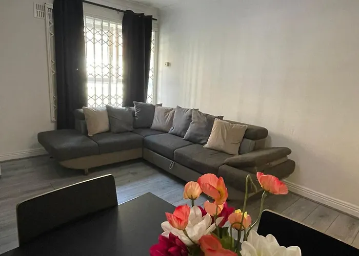 Superb 2-bed Near Spire Apartment